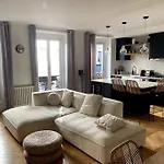 Charmant Appartement Parisien Lumineux Et Central